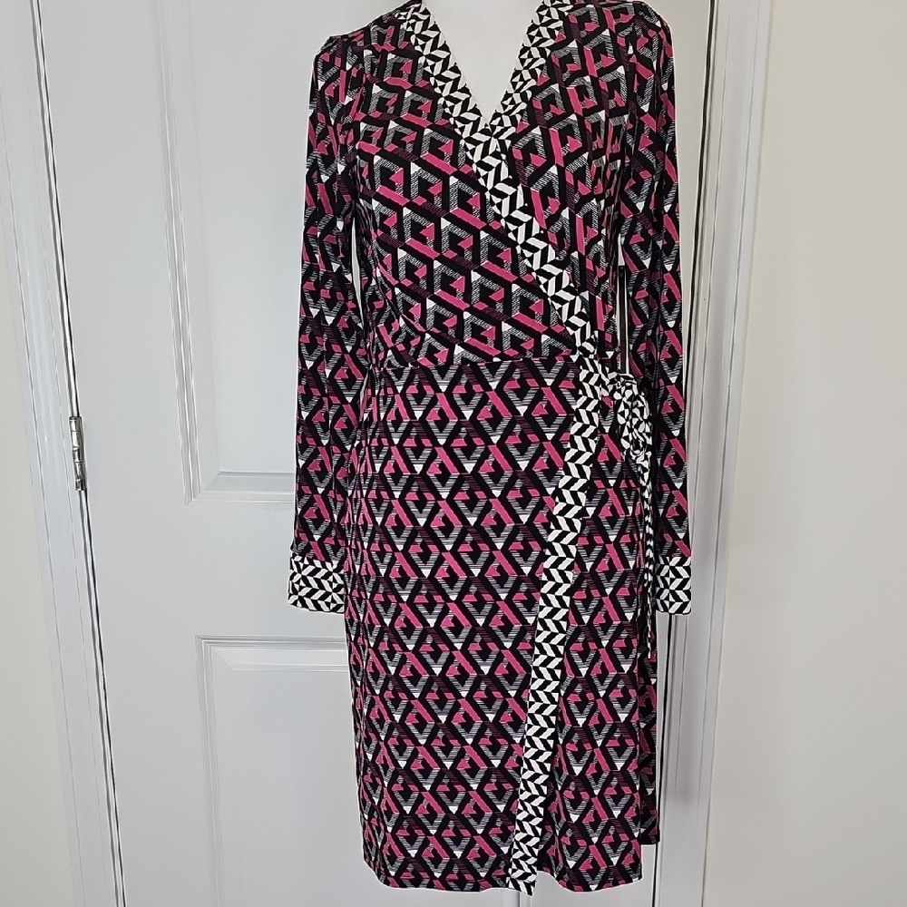 Luxology Chic‎ Pink and Black Geometric Long Sleeve Dress Size M